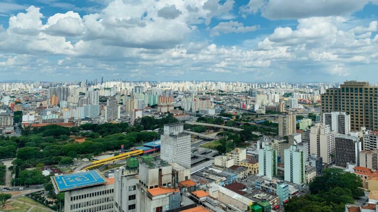Qual o valor de locação de um galpão comercial em São Paulo?