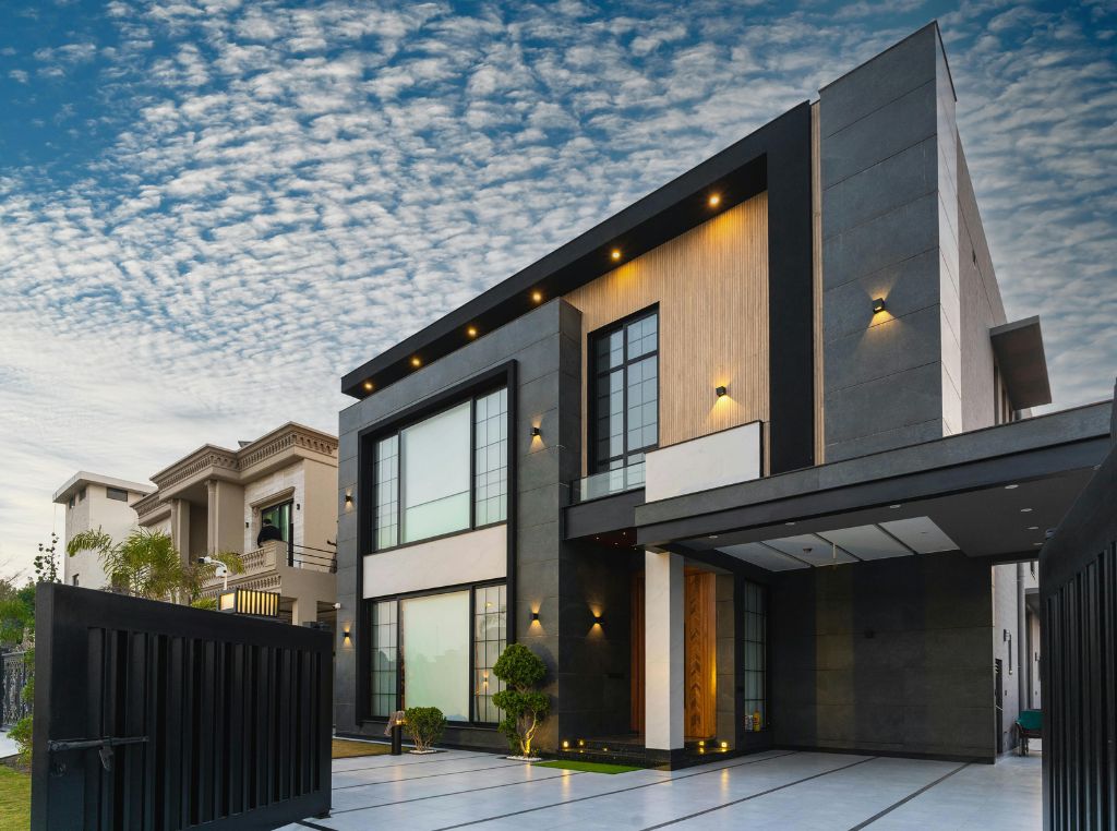 Imóveis de alto padrão são residências projetadas com alto nível de exigência em termos de arquitetura, acabamentos, localização, conforto, segurança e inovação.